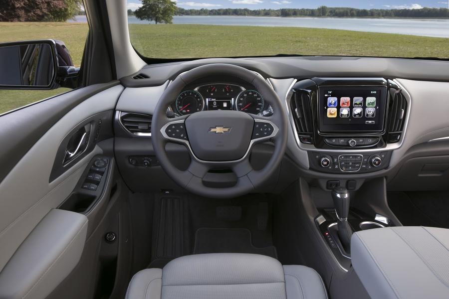 Торпедо Chevrolet Traverse 2017 года  (фото 40 из 61)
